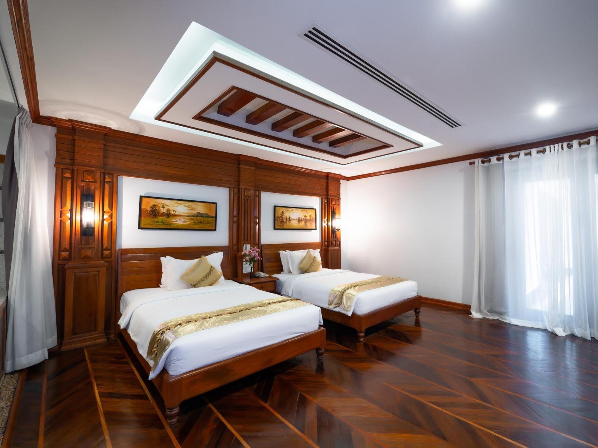 The Night Hotel Siem Reap Exterior foto