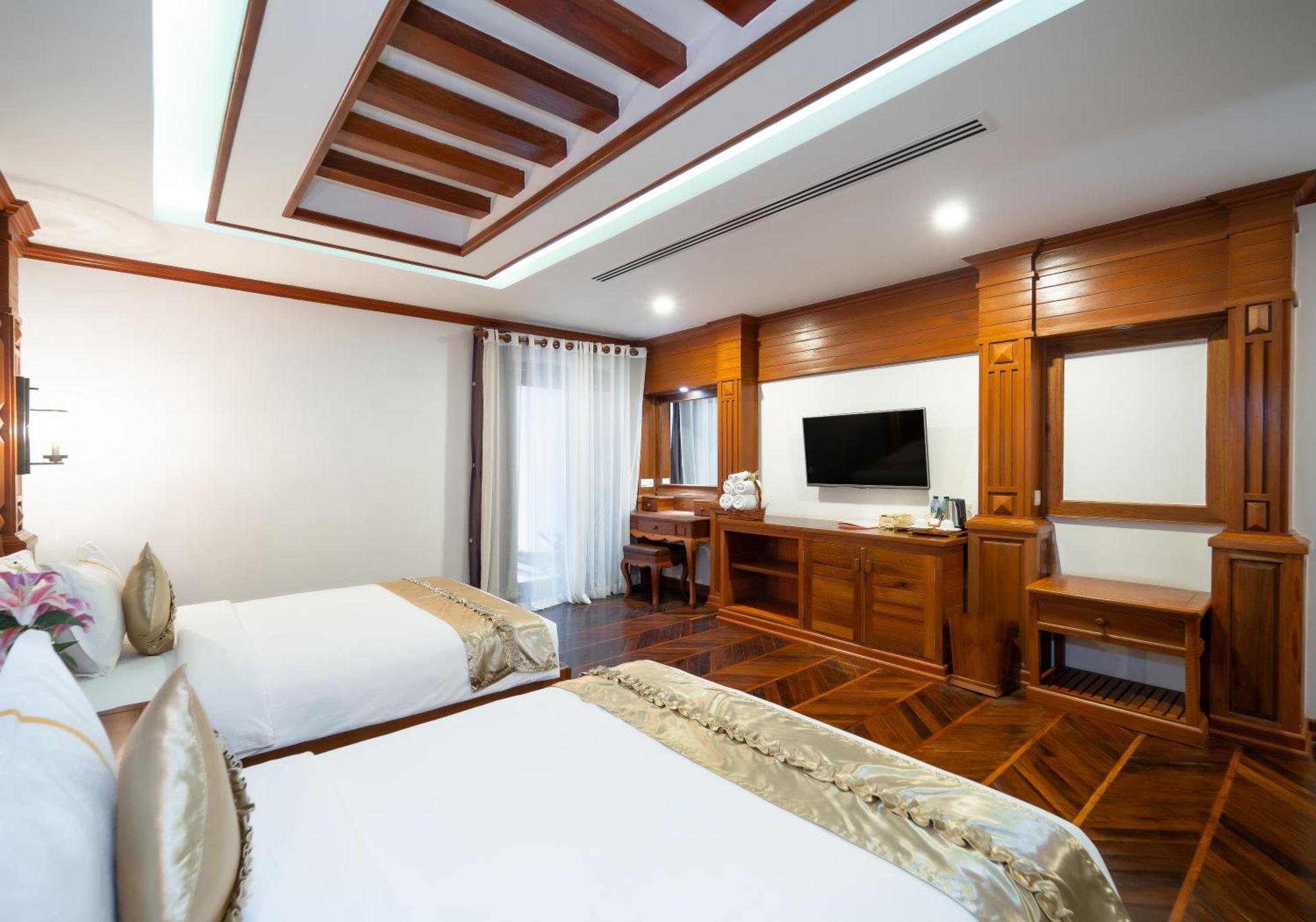 The Night Hotel Siem Reap Exterior foto