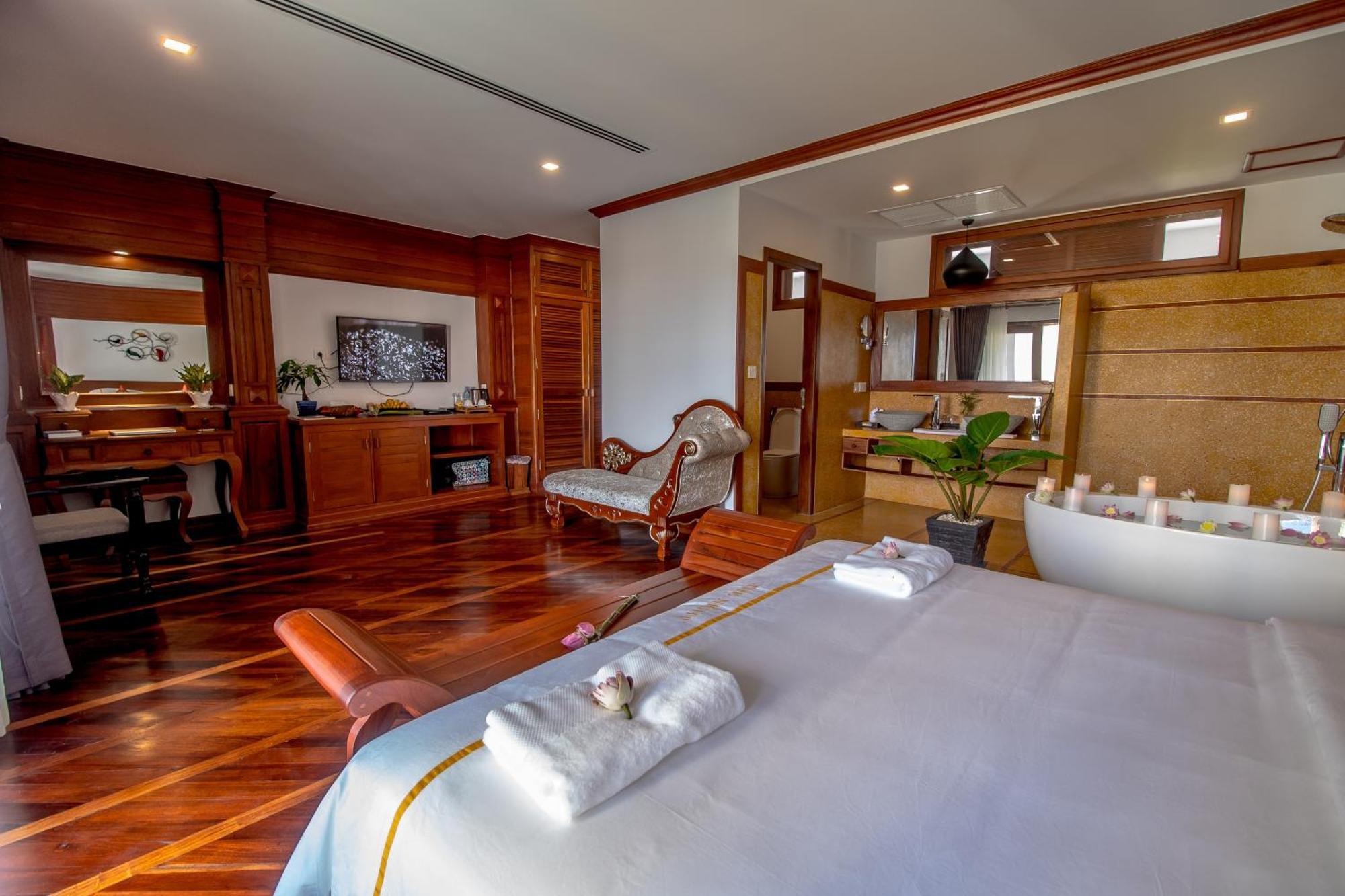 The Night Hotel Siem Reap Exterior foto