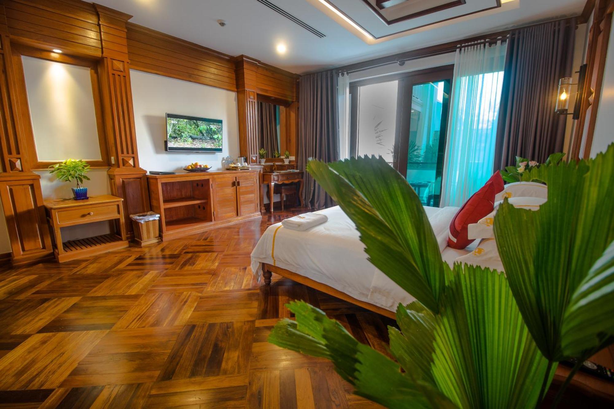 The Night Hotel Siem Reap Exterior foto