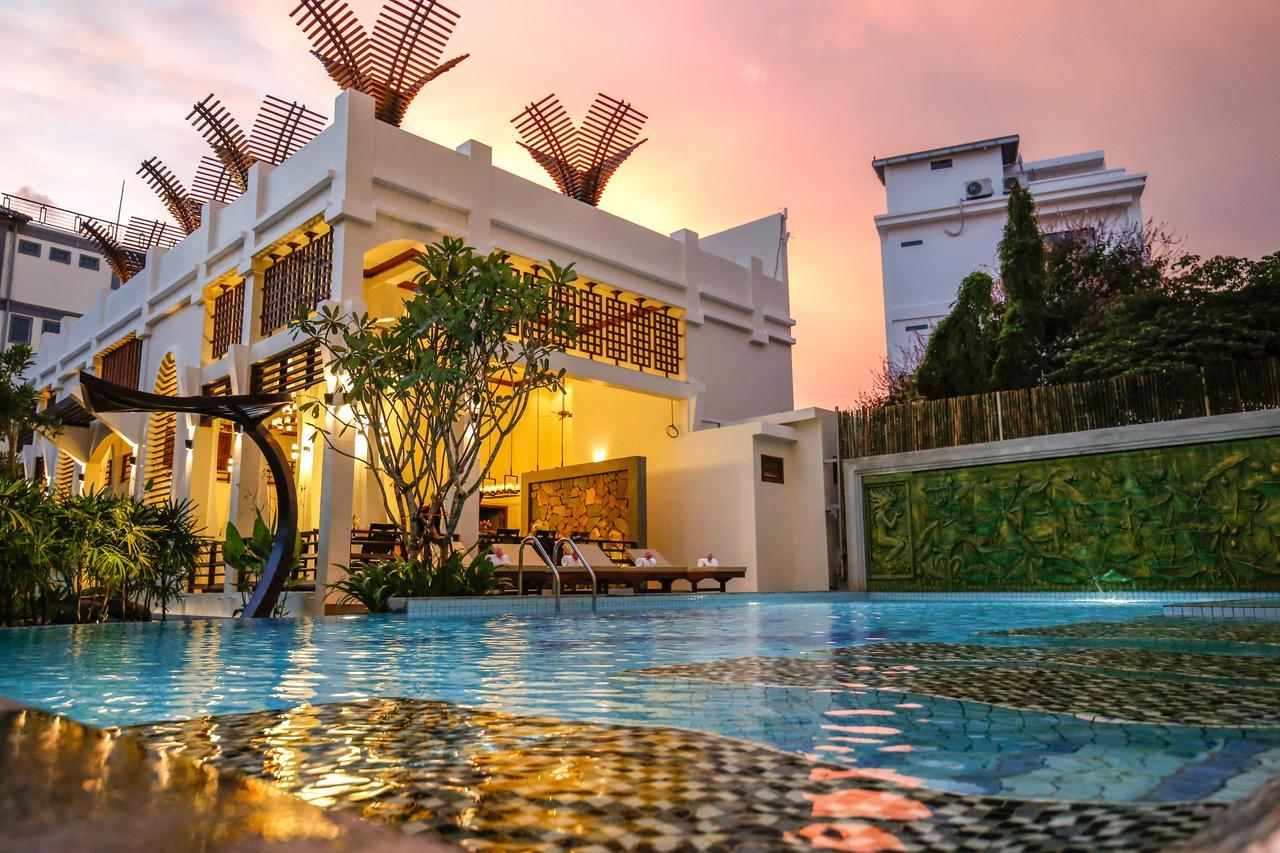 The Night Hotel Siem Reap Exterior foto